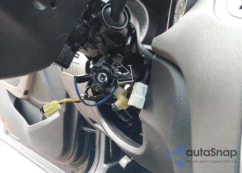 2015 Hyundai Santa Fe Sport z USA, uszkodzony, nr VIN 5XYZT3LB1FG251805